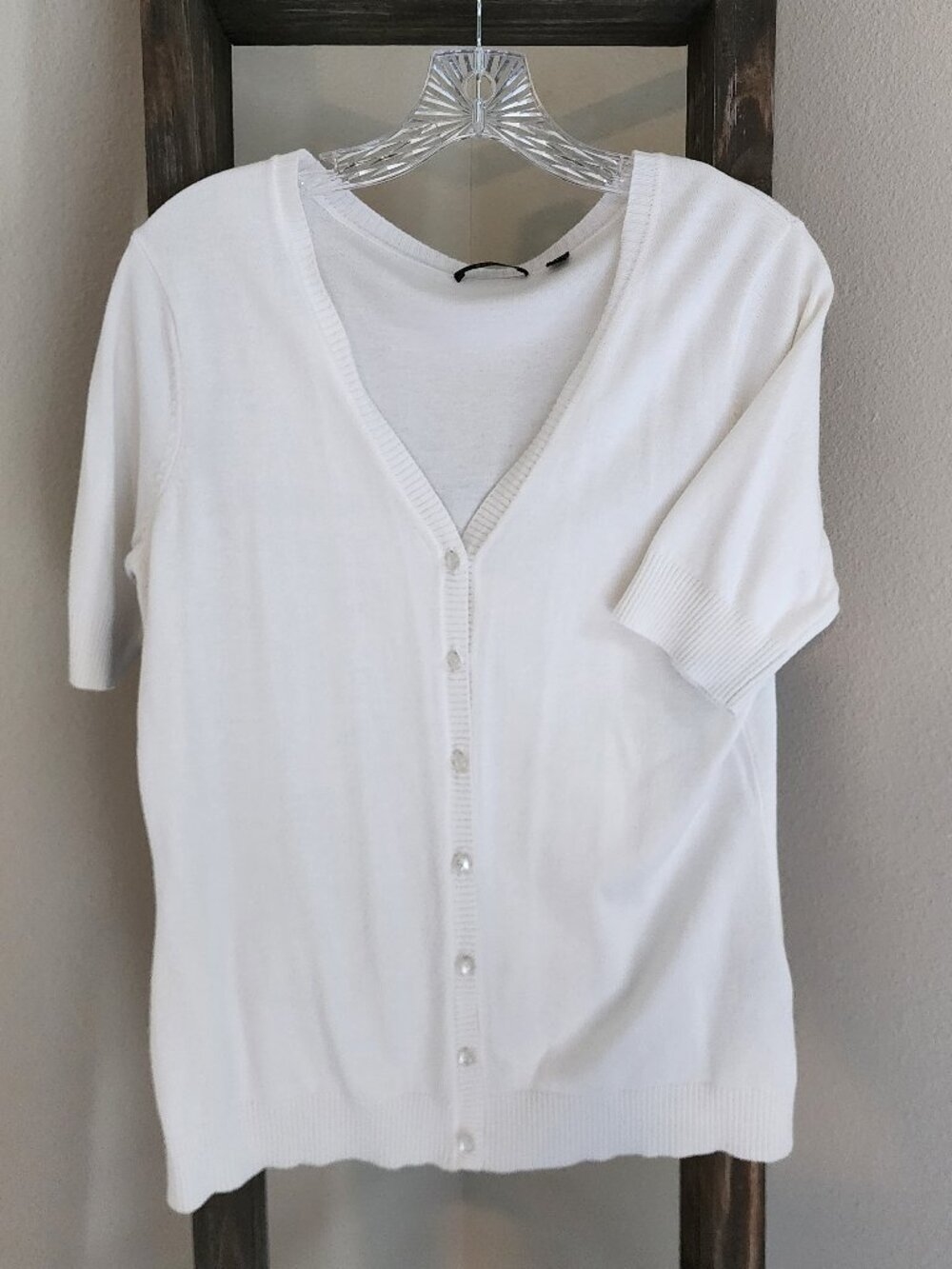 Medium Like New short sleeve lightweight sweater